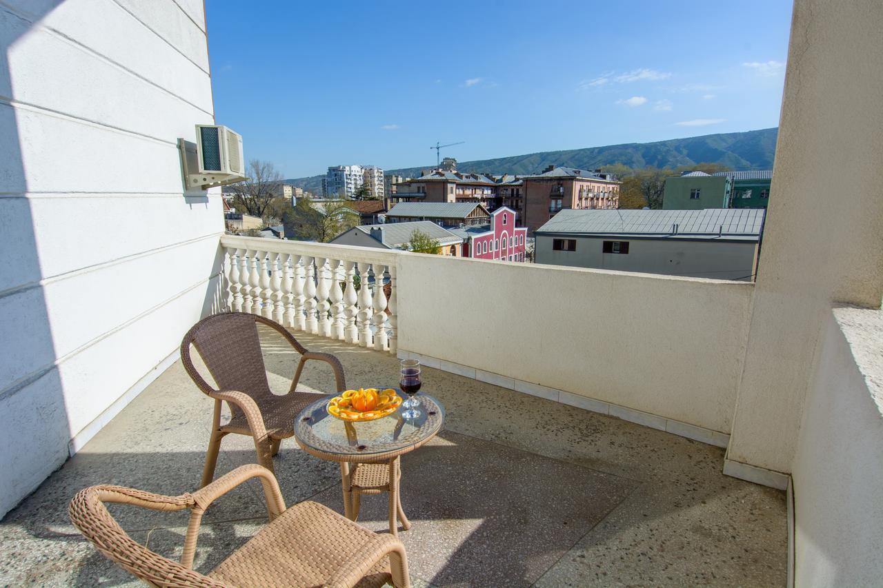 Silk Road Hotel Tbilisi Exterior foto
